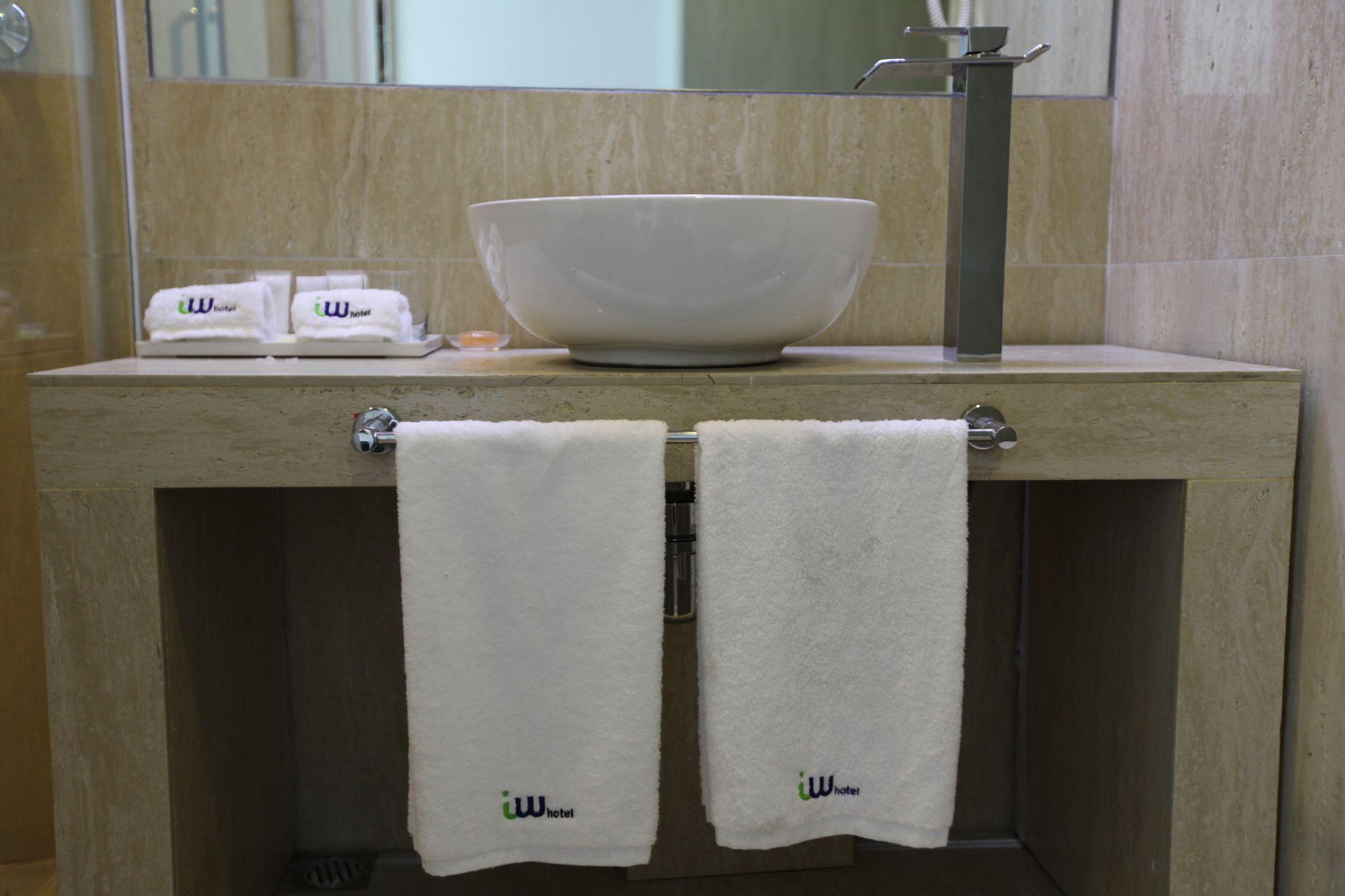 IW Hotel Hongkong Buitenkant foto
